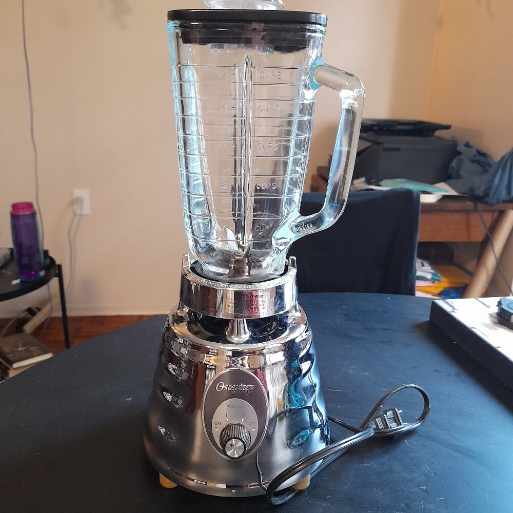 Retro Inspired Beehive Blender